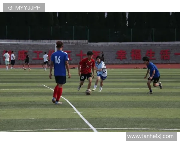 武汉足球队的崛起与发展探讨展现足球力量与团队精神的结合